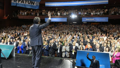 Photo of MENÉNDEZ Y MASSA: UNIDOS POR LA PATRIA EN EL GRAN REX