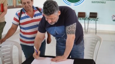 Photo of GUSTAVO  MENÉNDEZ Y PANADEROS DE MERLO FRENAN INCREMENTO DE PRECIOS EN UN IMPORTANTE ACUERDO