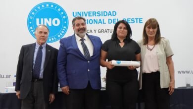 Photo of NUEVOS EGRESADOS EN LA UNO