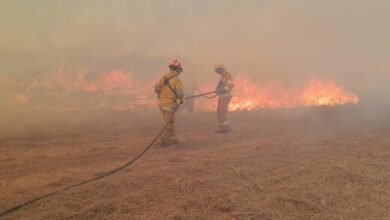 Photo of INCENDIO EN CÓRDOBA: RUTA CERRADA Y BOMBEROS HERIDOS