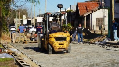 Photo of CONTINÚAN LOS TRABAJOS DE PAVIMENTACIÓN EN PARQUE SAN MARTÍN